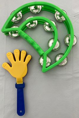 לוט 2 כלי נגינה מפלסטיק: "תוף מרים" ו"מנענע".