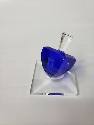 Dreidl, quality crystal, handmade, Hillel Mitrani design,