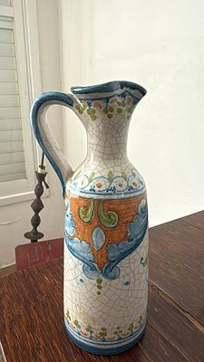 כד סיצליאני, חתום, גובה 20 ס"מ