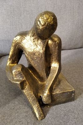 נעמי עוז ברקוביץ, נ. 1948. חימר, גובה 28 ס"מ. חתום . פסלת וציירת הציגה בתערוכות יחיד וקבוצתיות 