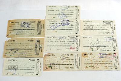 עשר שטרות חוב מנדטורים שנות ה-30 של בית העסק פרסום לווינסון.