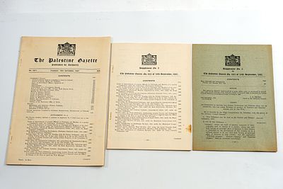 שתי חוברות פלשתין גאזט 1947.