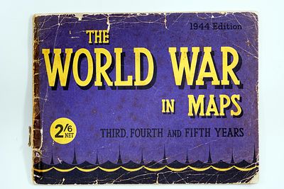 חוברת 'מלחמת העולם במפות', מהדורה משנת 1944, לונדון.