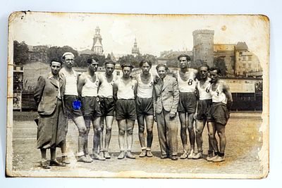 צילום קבוצת כדור מים וכדורסל 'שמשון' בפולין, שנות ה-30.
