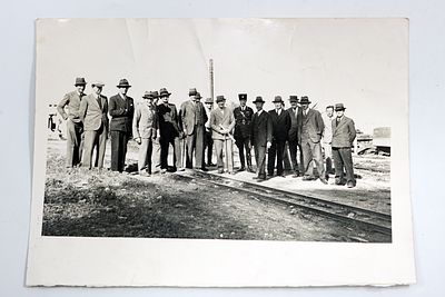 צילום חנוכת קו הרכבת יפו–ירושלים, 5.10.1920, גודל 30&times;22.