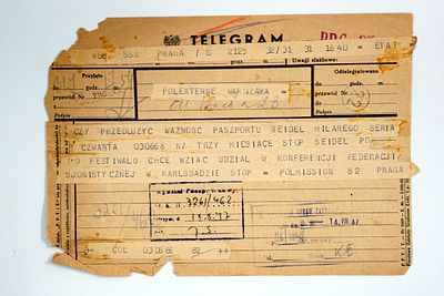 מברק פולני משנת 1947 משגרירות פולין בפראג למשרד החוץ בוורשה בנוגע להארכת דרכונו של לילל זידל.