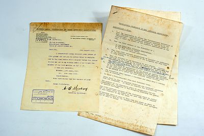 שני מסמכים בנושא חוקה ותקנון של הפדרציה הבינלאומית של איגודי פקידי הבנקים הסקוטים והאנגלים 