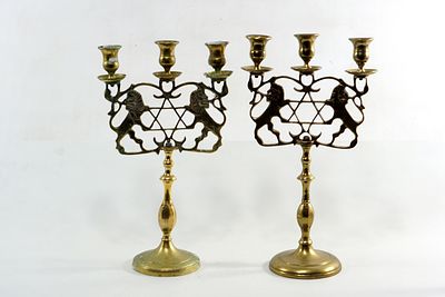 זוג פמוטי "אריות יהודה" מהמאה ה-19 : הזדמנות נדירה לרכוש זוג פמוטי שבת עתיקים שהשתמרו מהמאה 