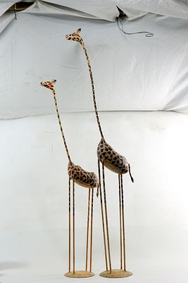 זוג גי'רפות גדולות עשוי מתכת