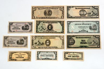 11 שטרות של ממשלת יפן במהלך מלחמת העולם השנייה, 1942–1945, בערכים של 1, 5, 10, 50, 100.