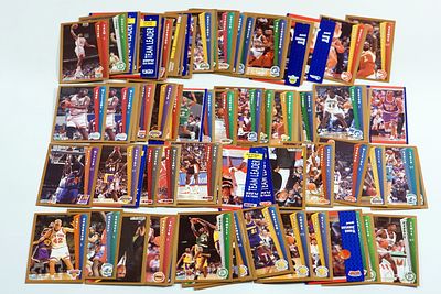 לוט מרשים של קלפי כדורסל אמריקאי מהעשור הכי מטורף בליגה! האוסף כולל קלפים שנות 90 של החברות 