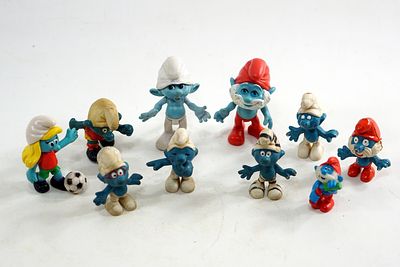 לוט דמויות מיניאטורות מסרטים וסדרות.