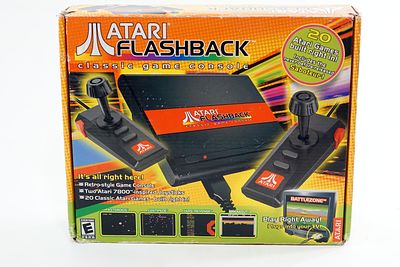 קנוסלת אטארי ATARI עם 20 משחקים שונים מובנים.