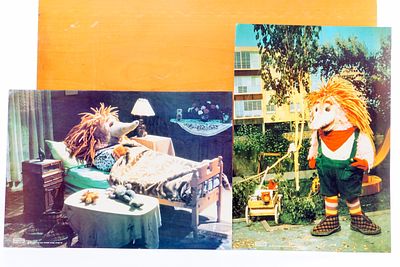 זוג פוסטרים של קיפי בן קיפוד הוא שמה של בובה מהגרסה הישראלית של תוכנית הטלוויזיה "רחוב סומסום", 