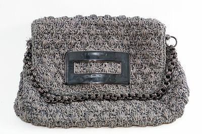 תיק אישה. תיק יד יוקרתי מבית Apostrophe Paris – אלגנטיות צרפתית במיטבה