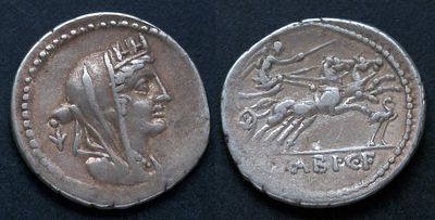 Римская республика, Г.Фабий Адриан, 102 год до Р.Х., денарий. AR денарий, вес 3.94 гр., диаметр 