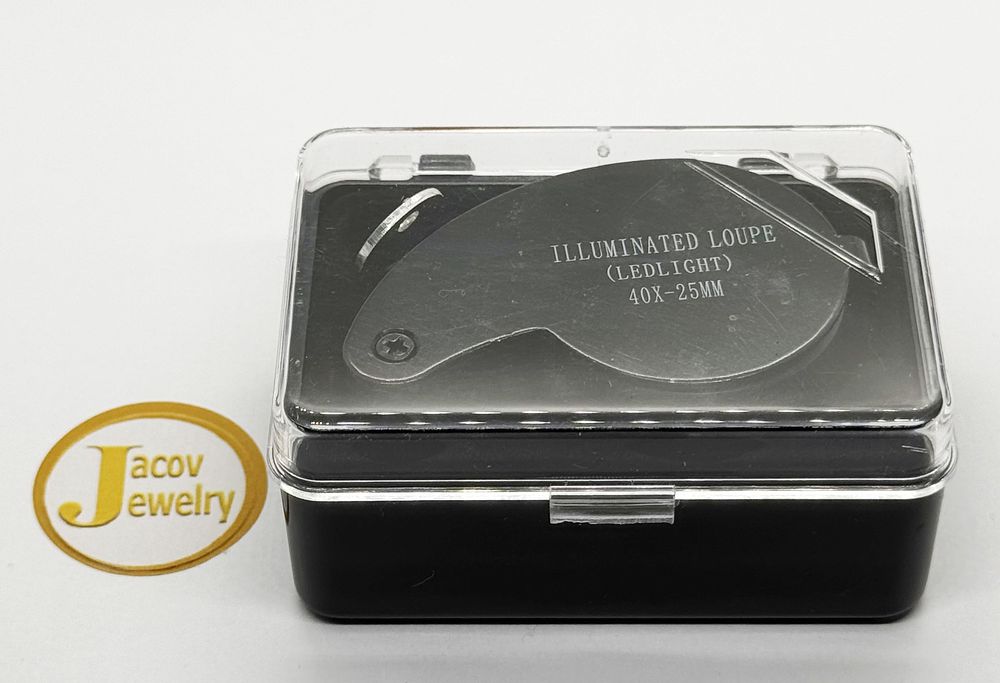 40x magnifier in black, includes new lighting in box.... 40X Magnifier in Black 
*40X - 25MM 
