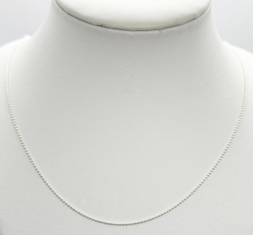 New 925 silver diamond cutting balls model necklace.... Silver metal 
Purity: 925 
Chain 