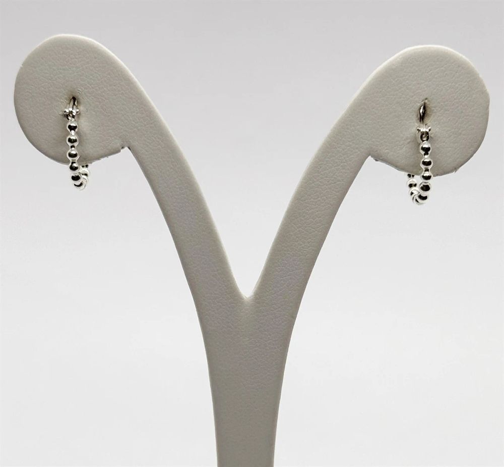 A pair of spherical hoop earrings, diameter 14 mm, 
in 925 silver, new.... Silver Metal 