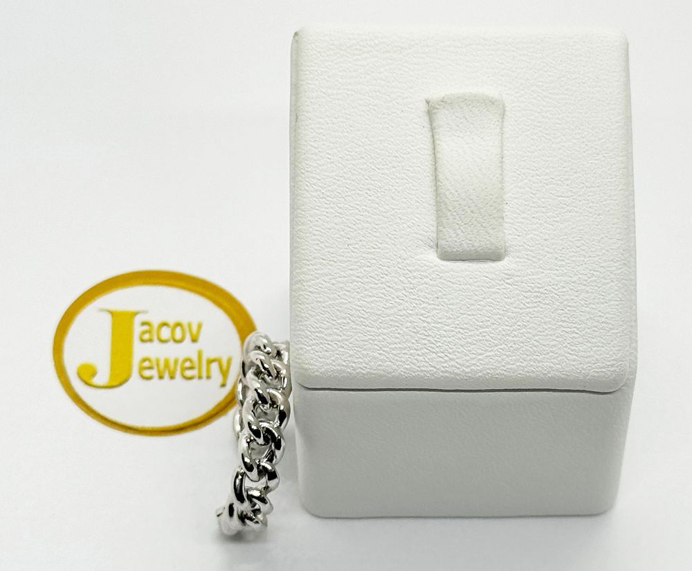 New 925 silver gourmet open ring.... Silver Metal 
Purity: 925 
Diameter of Gourmet Links: 5 mm 