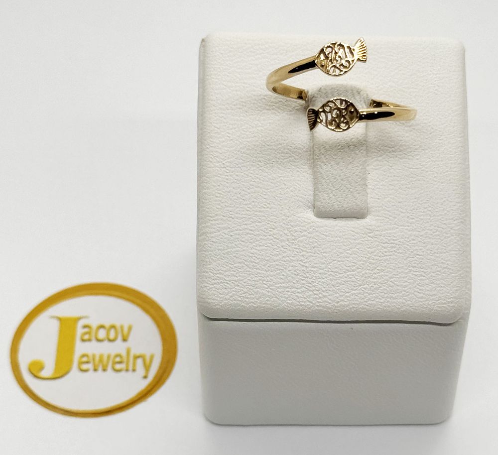Flexible open ring Pellegrin fish model in a special design 
New 14K yellow gold.... Gold metal 