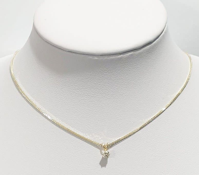 14K yellow gold 6 prong necklace and pendant with 0.15ct natural diamond, new.... 14K Yellow 