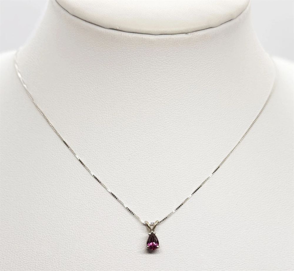 New 14K white gold rhodolite garnet stone drop necklace and pendant.... Gold metal 
Purity: 14K 