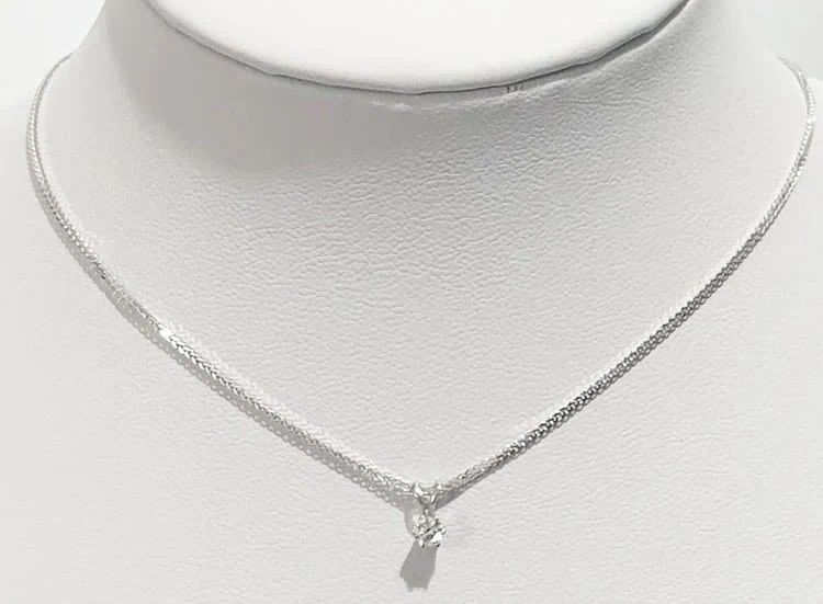 Necklace and pendant, solitaire model, 
natural diamond, 14K white gold.... Gold Metal 
Purity: 