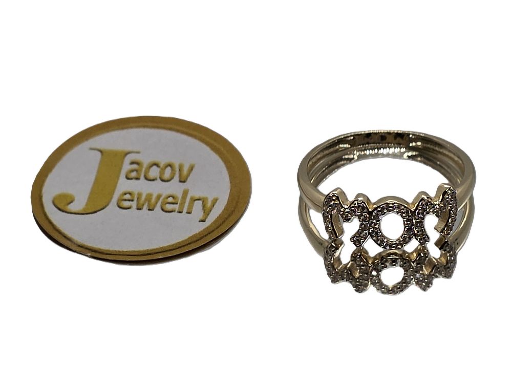 MOM ring set with zircon stones, new 14K yellow gold....
A special gift for mom. Gold Metal 