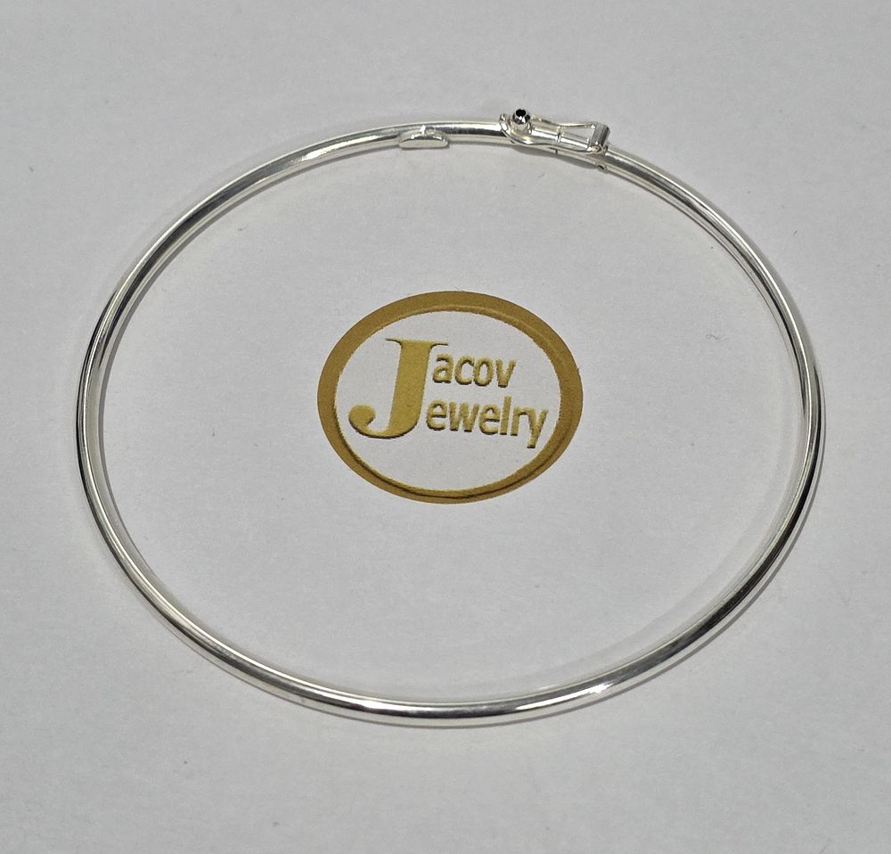 New 925 sterling silver bracelet with special clasp, 
diameter 65 mm.... 925 Sterling Silver 