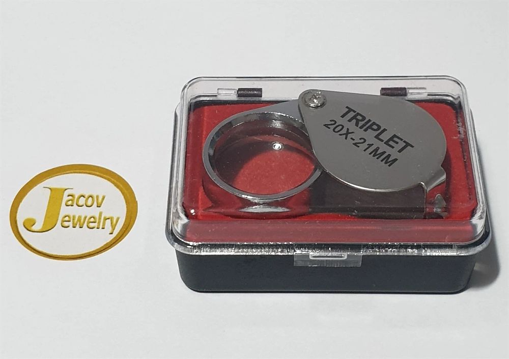 New 20x silver-colored loupe, boxed... Silver-colored 20x loupe 
*20x – 21mm 
*For jewelers and 