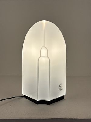 Leucos, מנורת שולחן מדגם Tiki, עיצוב Kazuhide Takahama, 1983, איטליה. מנורת “Tiki” בינונית 