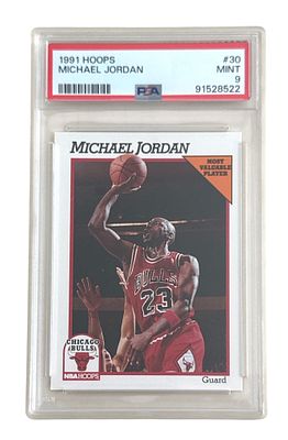 מייקל ג׳ורדן / Michael Jordan – קלף כדורסל 1991 Hoops, מספר קלף 30, המציג את מייקל ג׳ורדן במדי 