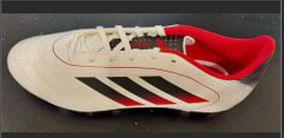 Lionel Messi ליונל מסי – נעל כדורגל Adidas חתומה ביד השחקן!, חתימה מקורית של השחקן עם מדבקת 