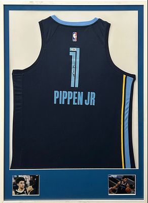סקוטי פיפן ג׳וניור / Scotty Pippen Jr. – גופיית Memphis Grizzlies מספר 1, חתומה ביד השחקן 