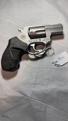 Taurus 85 .38 special Dbl action, 5 shot. Taurus 85 dbl action .38 special, 5 shot