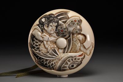 Netsuke/ Нэцкэ Онивакамару убивает карпа
. Япония, Эдо (Токио), период Эдо, середина XIX века 