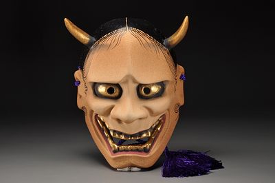 Интерьерная маска Хання. Япония, XX век 
Материал: дерево, окрашивание. 
Состояние: отличное 