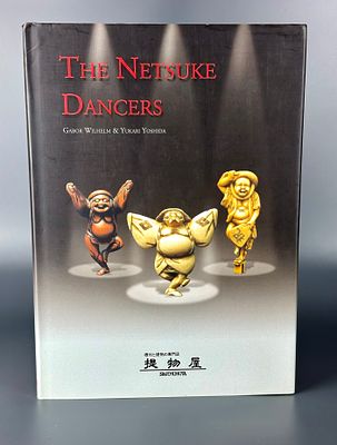 Каталог The Netsuke Dancers от Галереи восточного искусства Sagemonoya. Твердая обложка. 
163 