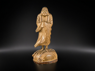 Okimono/Окимоно Дарума 
Япония, период Тайсё (1912–1926). Дерево. 
Высота: 210 мм. 