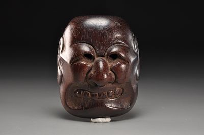 Netsuke / Нэцкэ Маска Буаку. Деревянная маска нэцкэ, изображающая Буаку (персонажа театра 