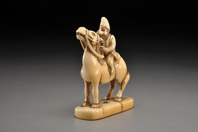 Netsuke / Нэцкэ Обезьяна на лошади. Япония, Киото, конец XVIII первая половина XIX века, Эдо 