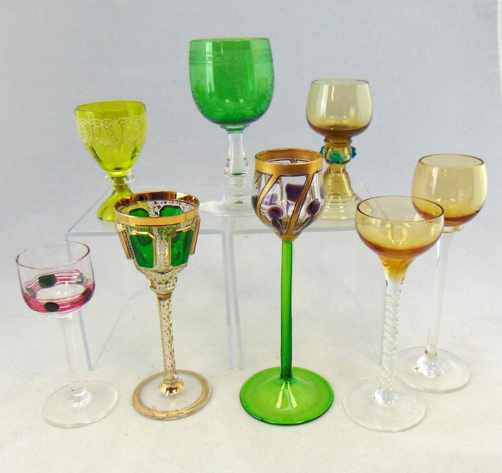 Lot 231: Group of eight glass cordials
