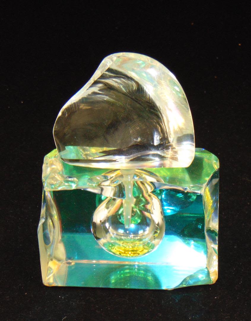 Lot 446: Steven Maslach Dichroic perfume
