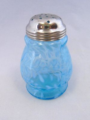 Blue Daisy and Fern sugar shaker. Daisy and Fern wide waited blue opalescent sugar shaker, 4