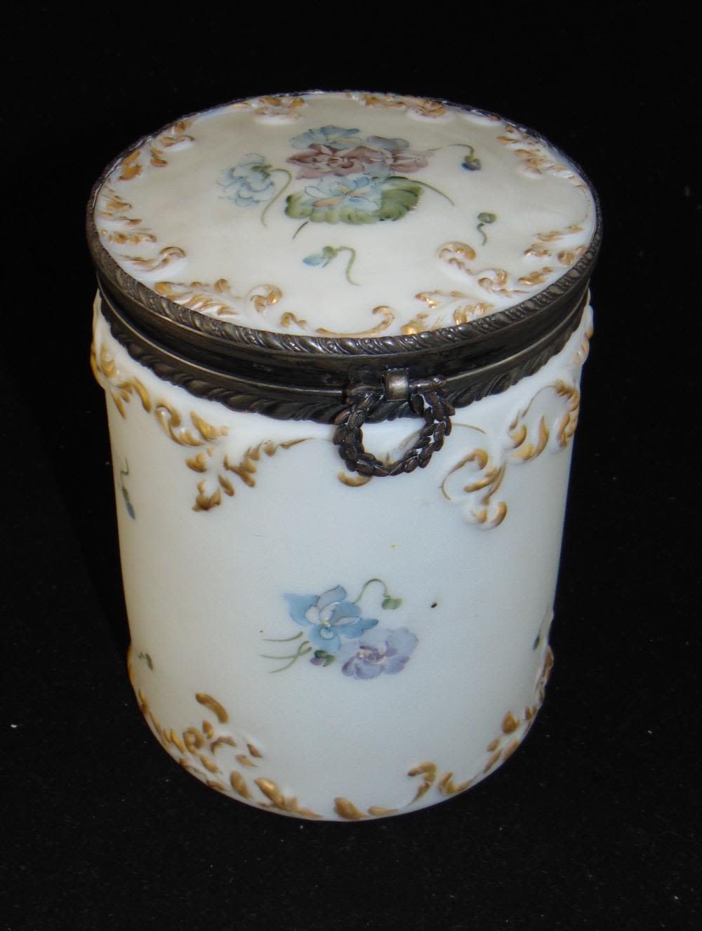 Lot 203: Pairpoint/Mt Washington biscuit jar