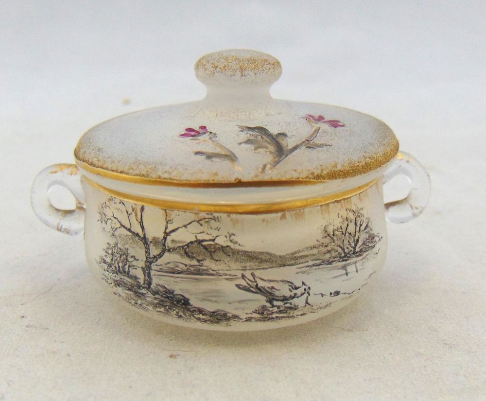 Lot 222: Daum Nancy diminutive covered jar