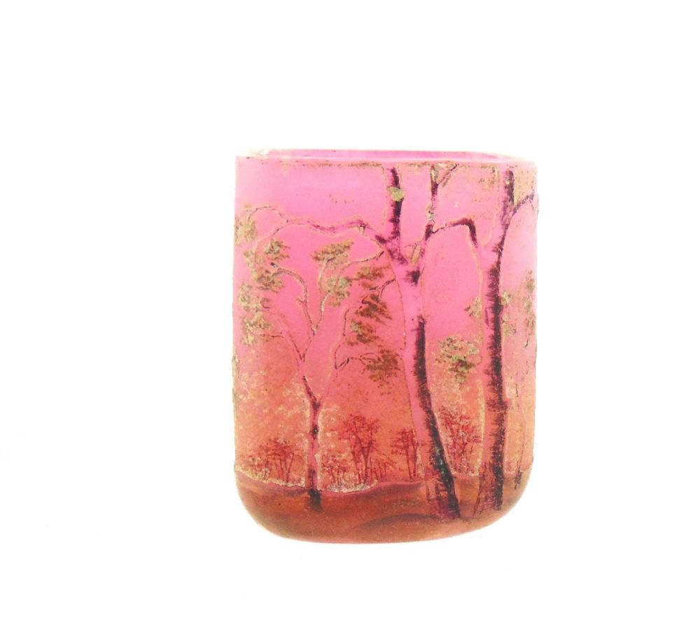 Lot 223: Daum Nancy miniature cameo vase