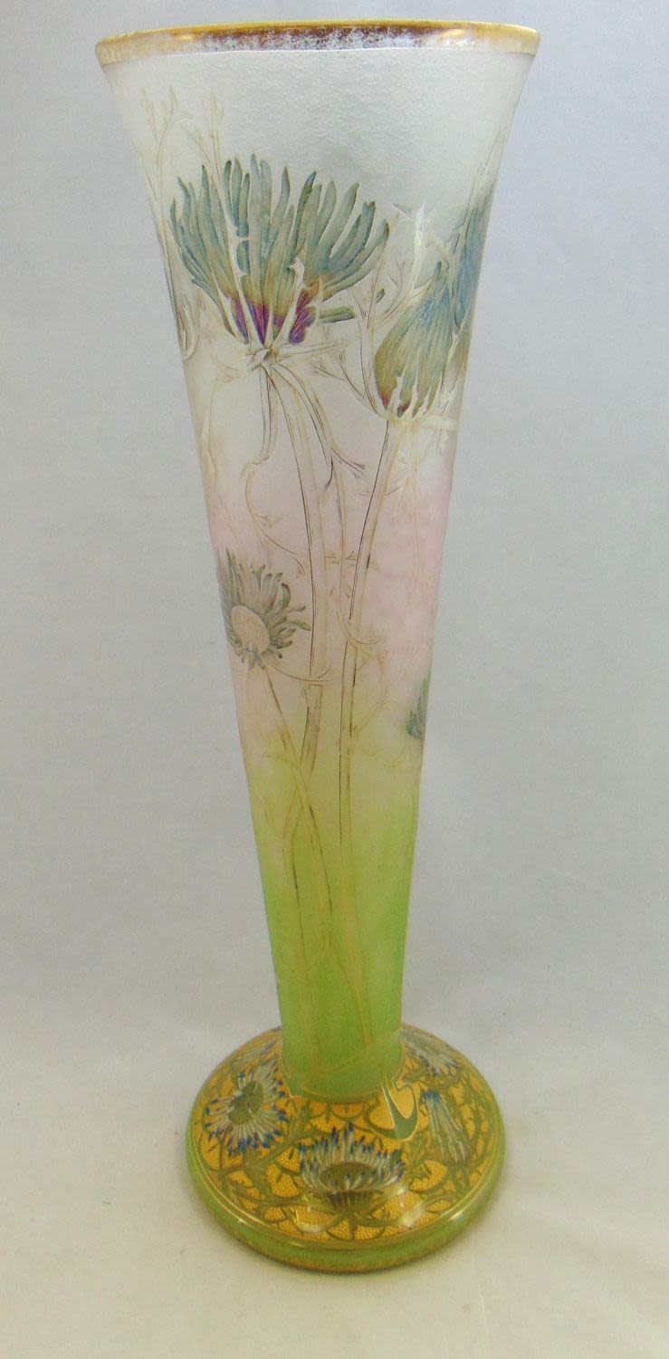 Lot 226: Magnificent Daum Nancy cameo vase