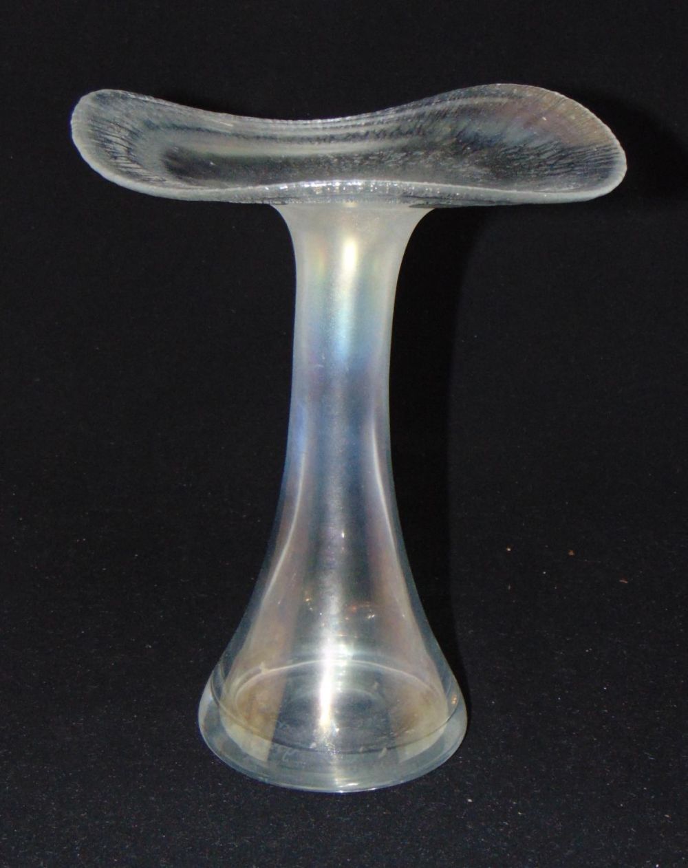Lot 315: Erwin Eisch art glass vase